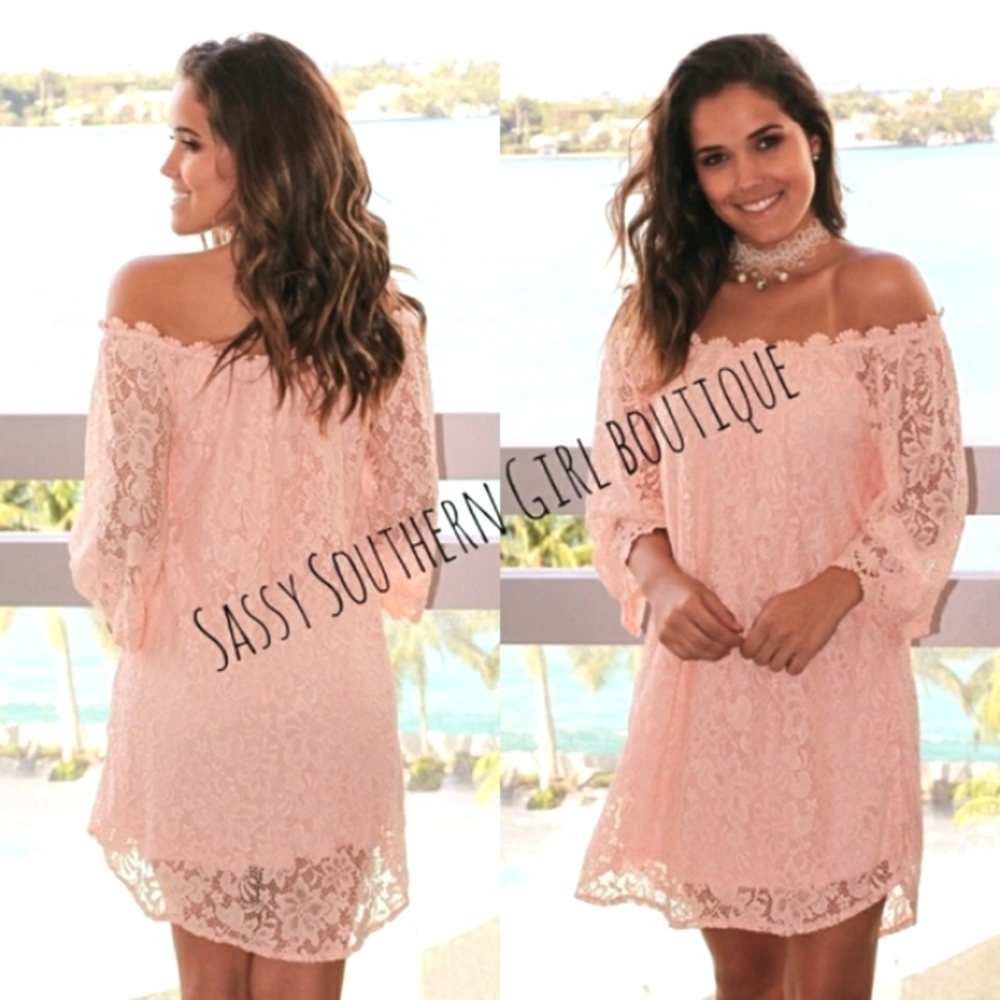 🆕⭐ Peachy pink lace off shoulder mini dress